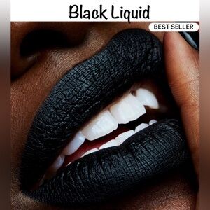 💋 CAVIAR a MAC MATTE LIQUID LIPSTICK. RETAILS $25. **NEW IN THE BOX.